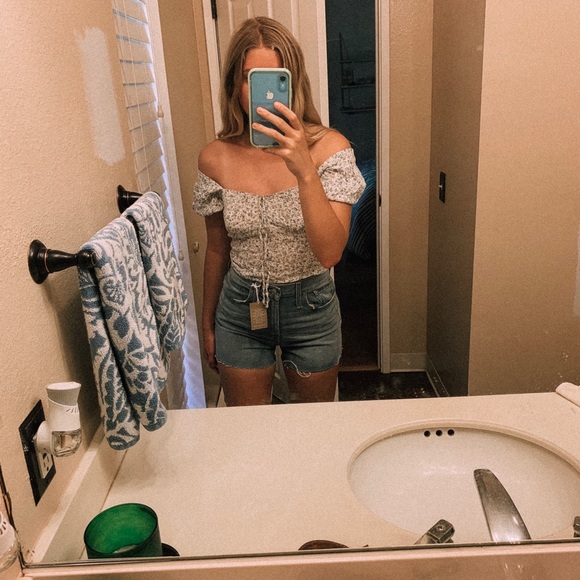 American Eagle Floral Top - Picture 1 of 3